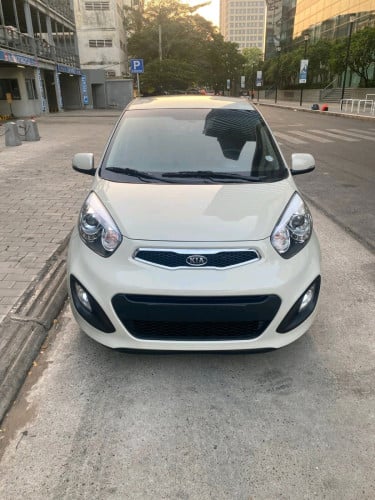 Kia morning ឆ្នាំ2012 full luxry
