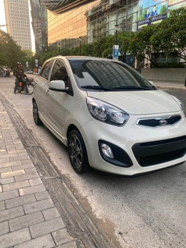 Kia morning ឆ្នាំ2012 full luxry