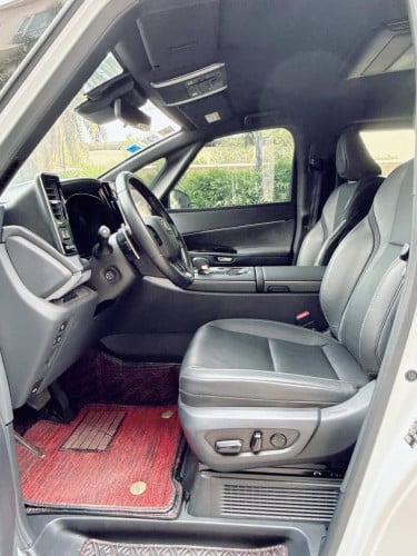 Lexus LM350h ឆ្នាំ2024 7កៅអី ម្ចាស់ដើម ទឹកថ្នាំហ្ស៊ីន1ជុំ
