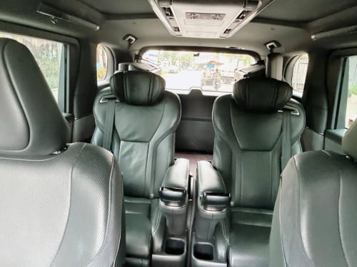 Lexus LM350h ឆ្នាំ2024 7កៅអី ម្ចាស់ដើម ទឹកថ្នាំហ្ស៊ីន1ជុំ