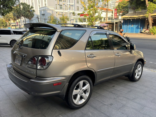 Lexus RX300