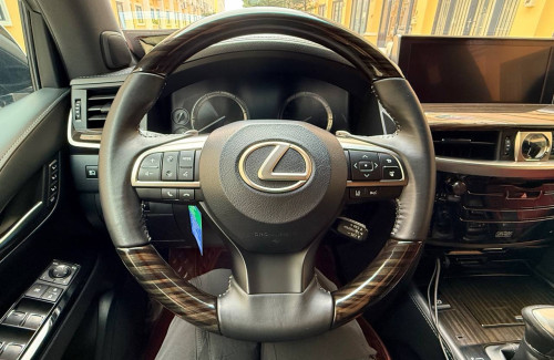 Lx570 Kuro លក់
