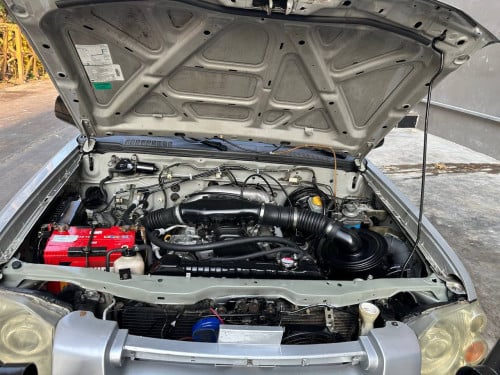 Nissan 2002 ទ្រុងវែង ម៉ាស៊ូត ឡានខ្ចីណាស់