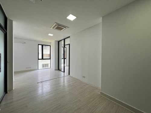 Office space available for rent in Daun Penh