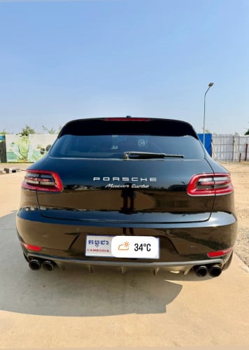Porsche Macan ( Option Turbo )