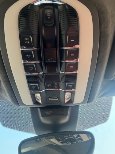 Porsche Macan ( Option Turbo )
