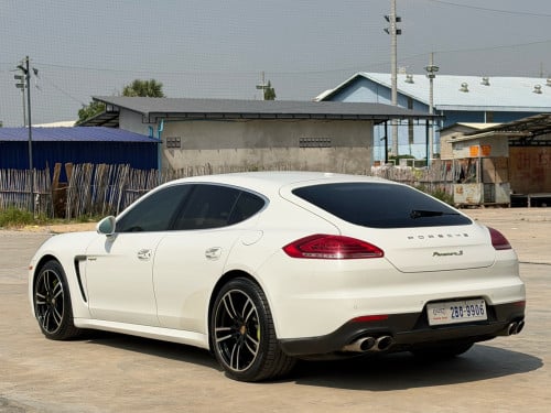 Porsche Panamera S 2015 Full