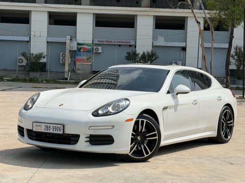 Porsche Panamera S 2015 Full