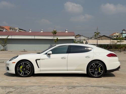 Porsche Panamera S 2015 Full