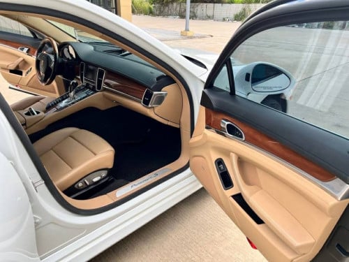 Porsche Panamera S 2015 Full