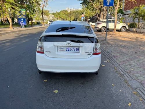Prius 2004 ស ក្នុងលឿង ពាក់កណ្ដាលហ្វូល អត់បុក