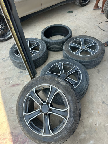 R18 ដាក់ឡាន​camery highlender lexus300 330​ លក់200$