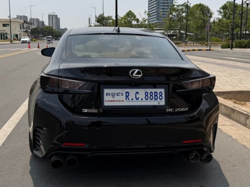 RC 200T F-Sport