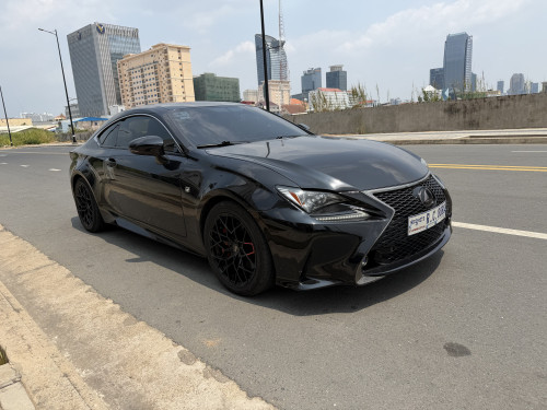 RC 200T F-Sport