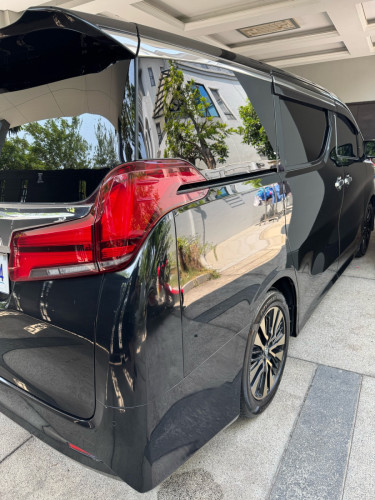 Toyota Alphard 2019