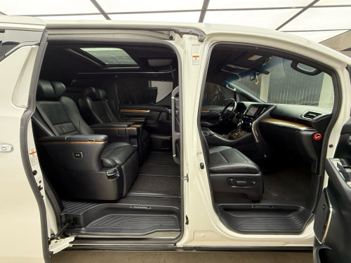 Toyota Alphard Spec Russia