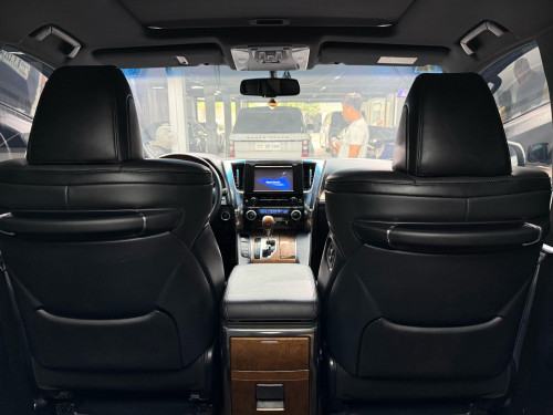 Toyota Alphard Spec Russia