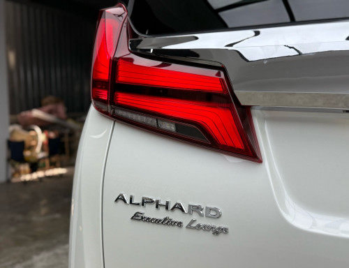 Toyota Alphard Spec Russia