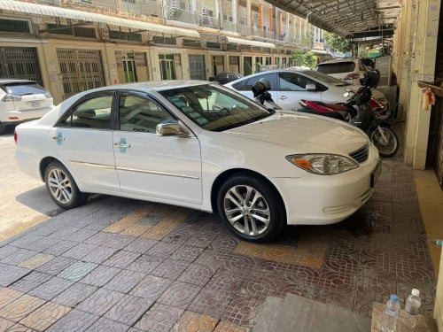 Toyota Camry LE 2003