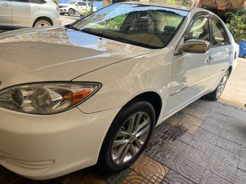 Toyota Camry LE 2003