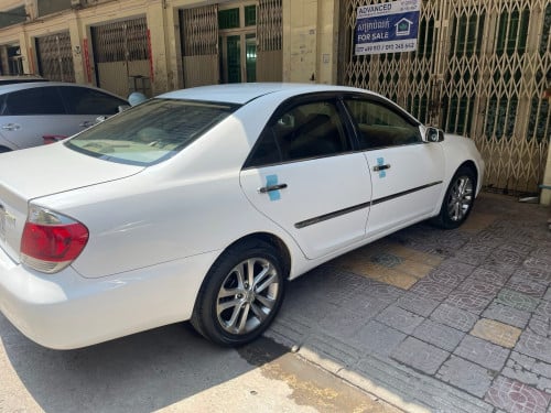 Toyota Camry LE 2003