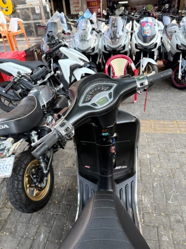 Vespa Spring 150cc 2022 គីឡូតិច