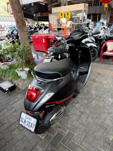 Vespa Spring 150cc 2022 គីឡូតិច