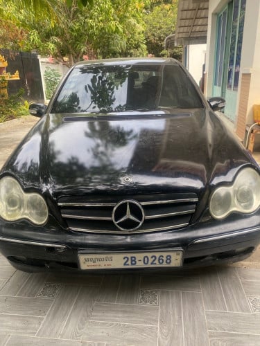 ឡានលក់ អ្នកជិះផ្ទាល់