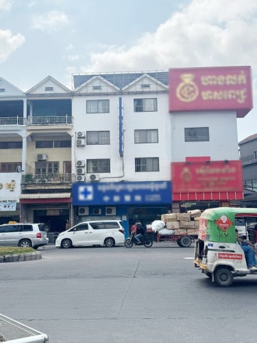 ផ្ទះល្វែង អាជីវកម្មសម្រាប់ជួល នៅលើផ្លូវធំស្ទឹងមានជ័យ ផ្លូវមុខក្រោយ