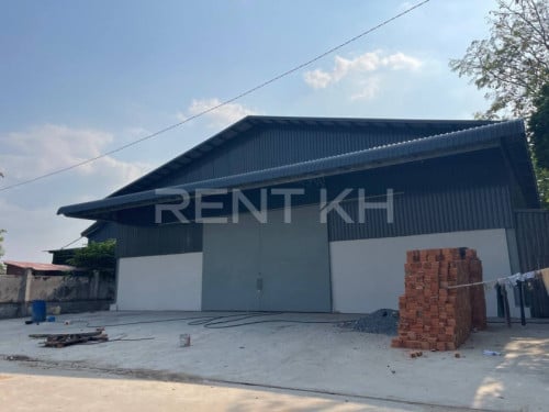 ឃ្លាំងសម្រាប់ជួលនៅជិតផ្លូវហាណូយ
