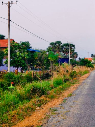 ដីលក់ជាប់ផ្លូវ144(ផ្លូវកៅ30ម៉ែតបុកព្រលានយន្តហោះ)