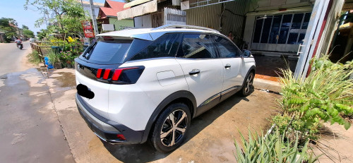 ខ្ញុំចង់លក់ឡានឆ្នាំ 2021ឡានស្អាតប្រើថែណាស់
