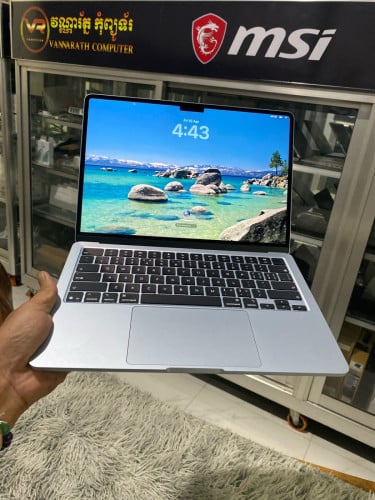 MacBook Air M4 2025 RAM 24GB 512GB តម្លៃមហាពិសេស ថ្មីខ្ចី សាកថ្មទើបបាន23ដង Specs កម្រ