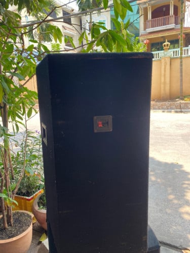 លក់បាស់ 4តឹកសំលេងនៅណែនណាស់ អត់បែកអត់ចាកត្រចៀកទេ 1គូ លក់ 110$ Free ដឹក