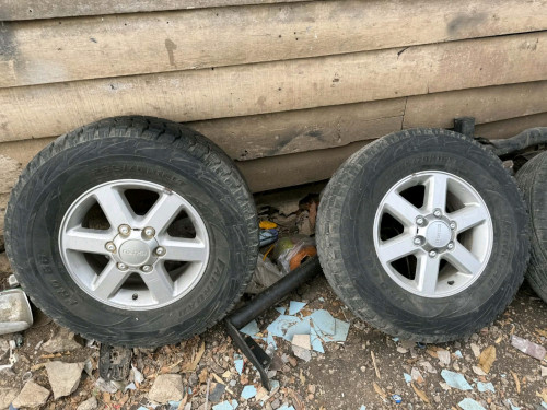 យ៉ានសុីន Dmax នៅស្អាតលក់ 220$