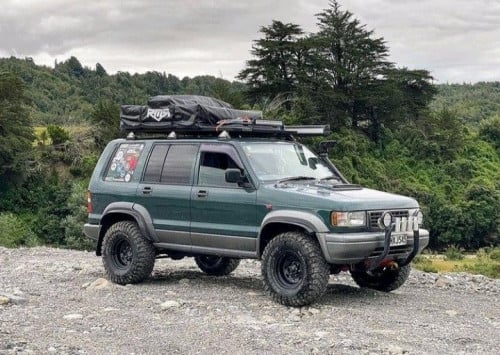 របស់កម្រ Isuzu Trooper 1994🇰🇭ឯកសាពេញចង្កូតឆ្វេងសុីនឡានស្អាតនៅសានុំដេីមទាំងអស់លក់តំលៃ📩