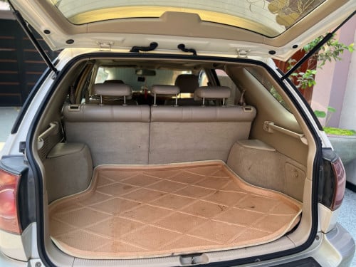 ស្អាត់ណាស់​ Lexus 00 ប៉ុង1
