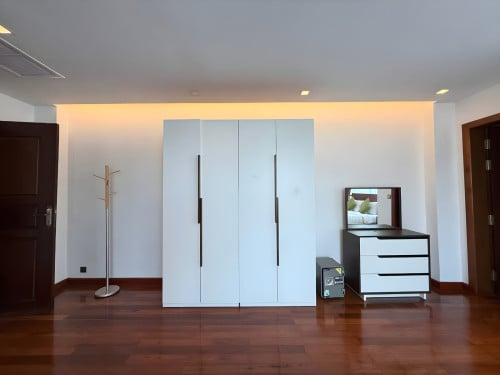 𝐅𝐨𝐫 𝐑𝐞𝐧𝐭: Spacious 2-Bedroom Apartment – BKK1