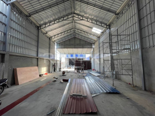 ឃ្លាំងសម្រាប់ជួលនៅសែនសុខ / Warehouse for Rent at Khan Sen Sok