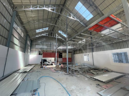 ឃ្លាំងសំរាប់ជួលនៅសែនសុខ / Warehouse for Rent at Khan Sen Sok