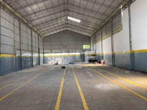 ឃ្លាំងជួលនៅខណ្ឌទួលគោក / Warehouse for Rent in Khan Toul Kork