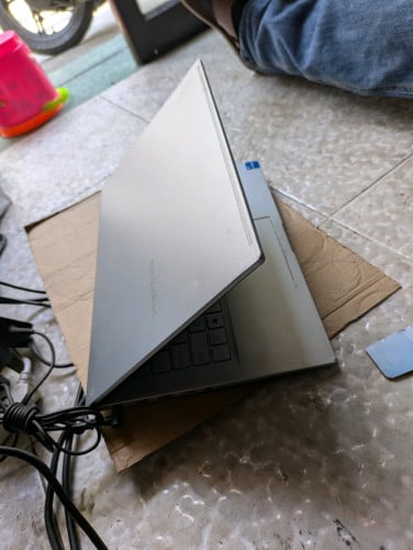 Asus vivobook Core i5-11th/ram8/SSD256/14inch