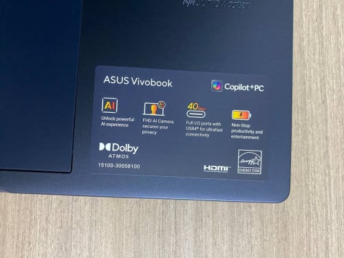 Asus Vivobook X1407Q Copilot +PC