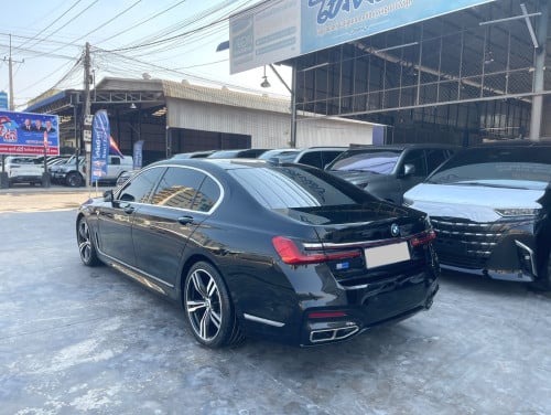 BMW 740Li 2016 LWB តួវែង Full Option up to 2020 M package