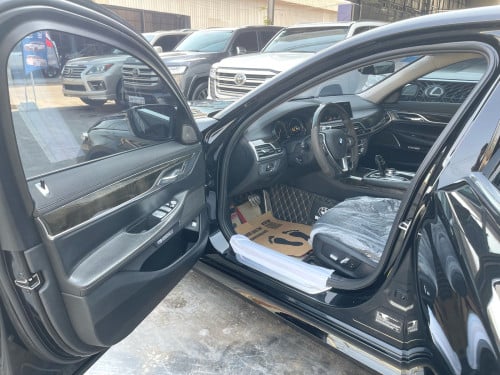 BMW 740Li 2016 LWB តួវែង Full Option up to 2020 M package