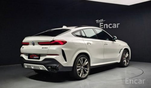 BMW X6 M50i 2023