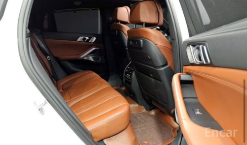 BMW X6 M50i 2023