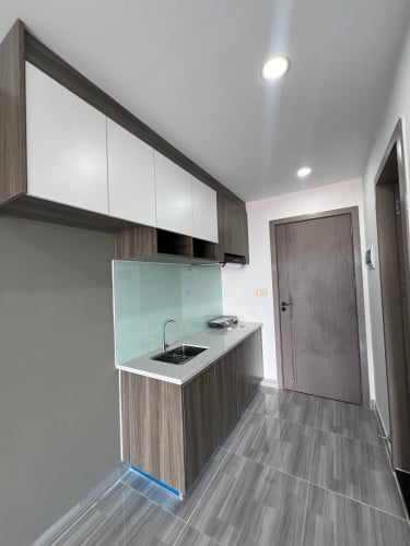 Condo deposit $1,999 can move in