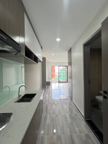Condo deposit $1,999 can move in