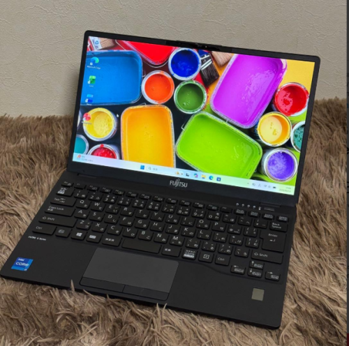 Fujitsu Core i7 (11Gen)